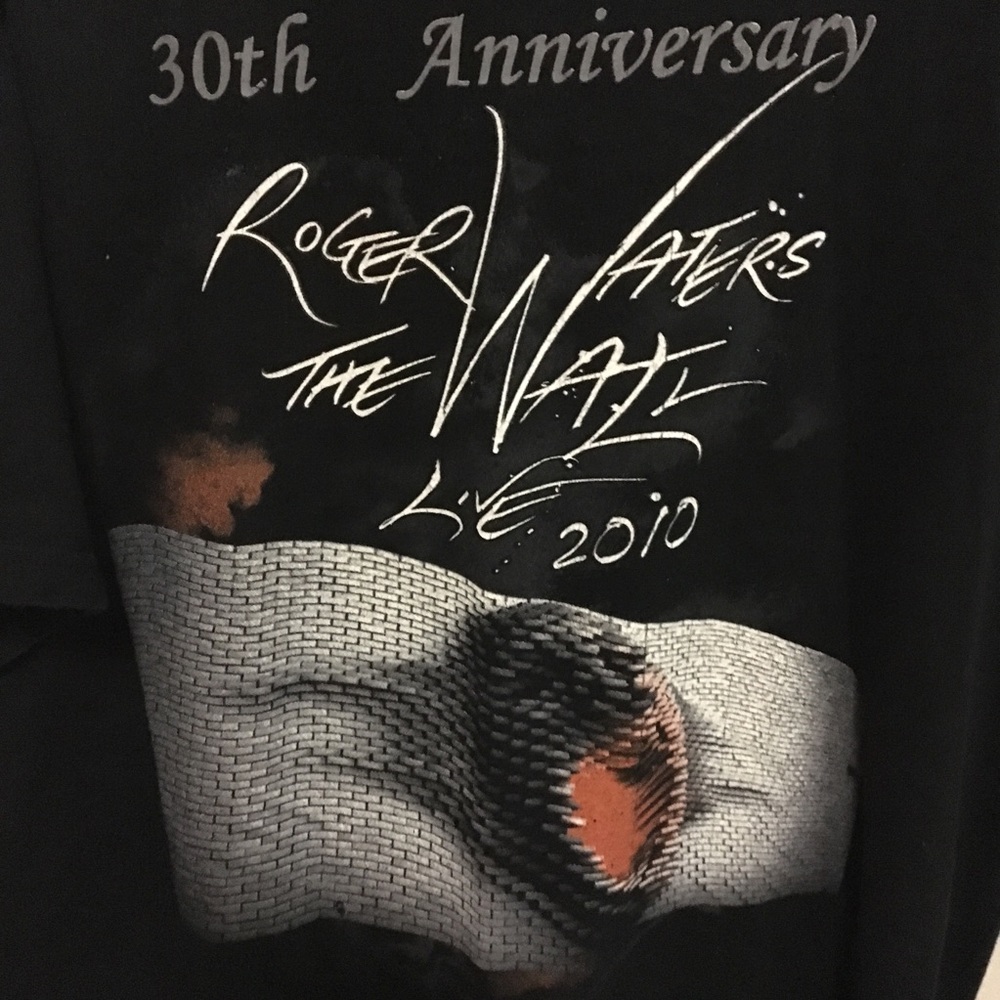 The Wall tour shirt - Picture 2 of 6